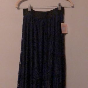 LuLaRoe Lucy dark blue